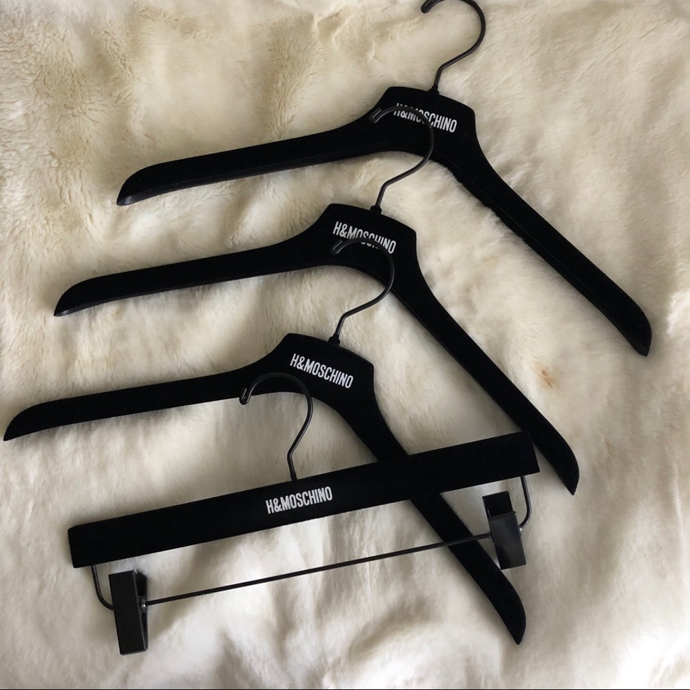 4 H&Moschino velvet hangers